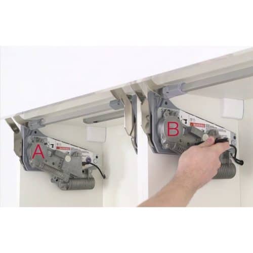 Ảnh thực tế bộ tay nâng FREE SWING E Hafele 372.29.715 xám